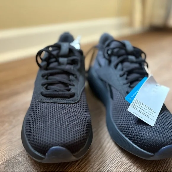 Rebook Black Unisex Size 8